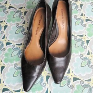 Antonio Melani brown leather like new heels